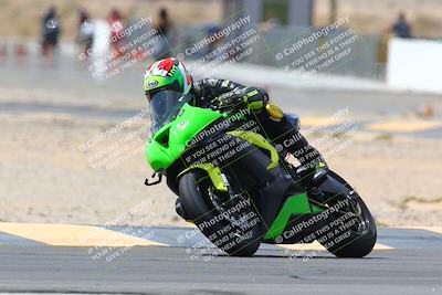 media/Apr-10-2022-SoCal Trackdays (Sun) [[f104b12566]]/Turn 2 (1135am)/